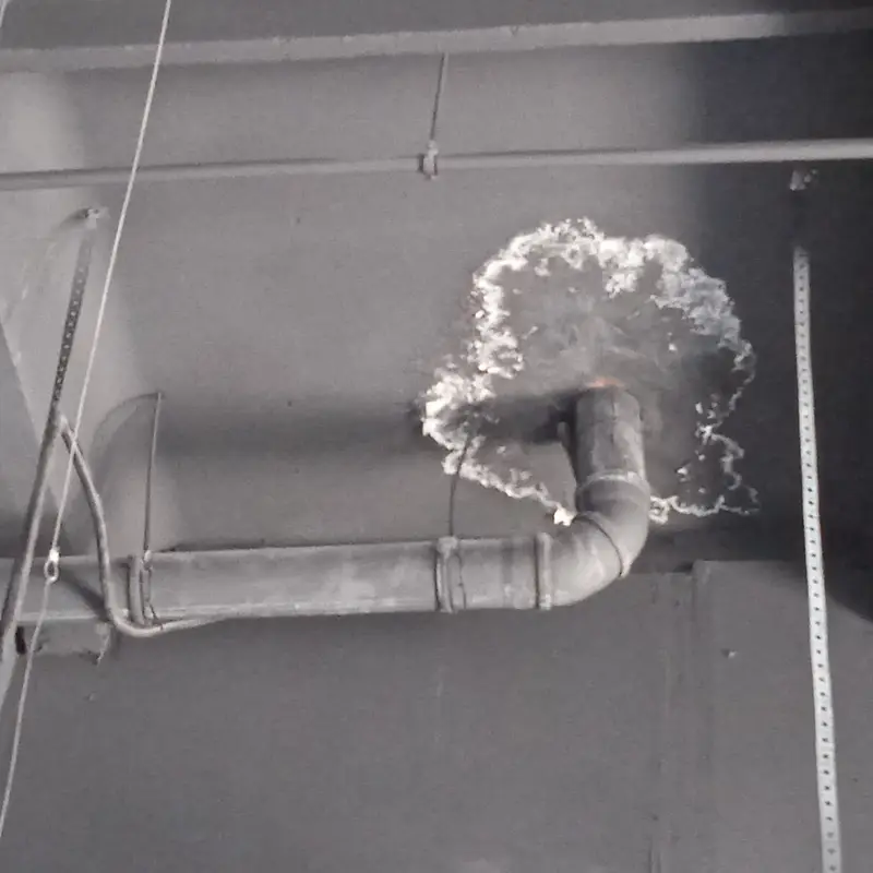 Досудебная экспертиза протечки кровли здания.