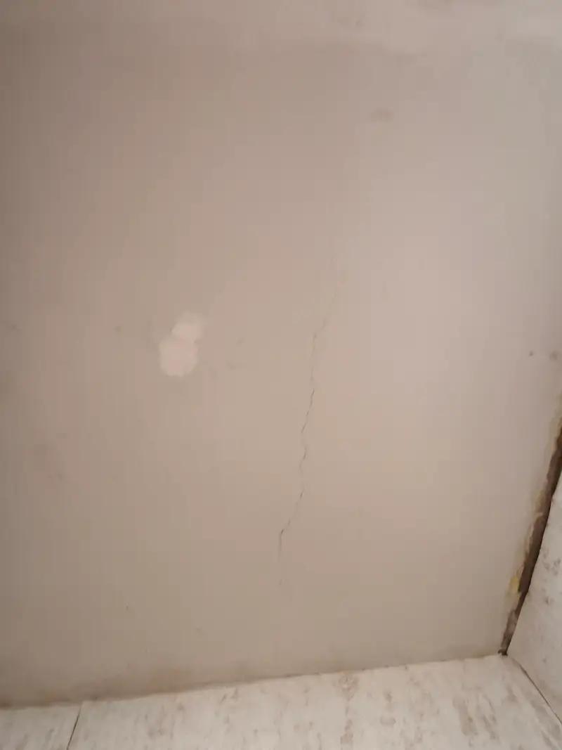 Кейс: оценка ущерба жилому дому после взрыва газа и расчет стоимости восстановления квартир