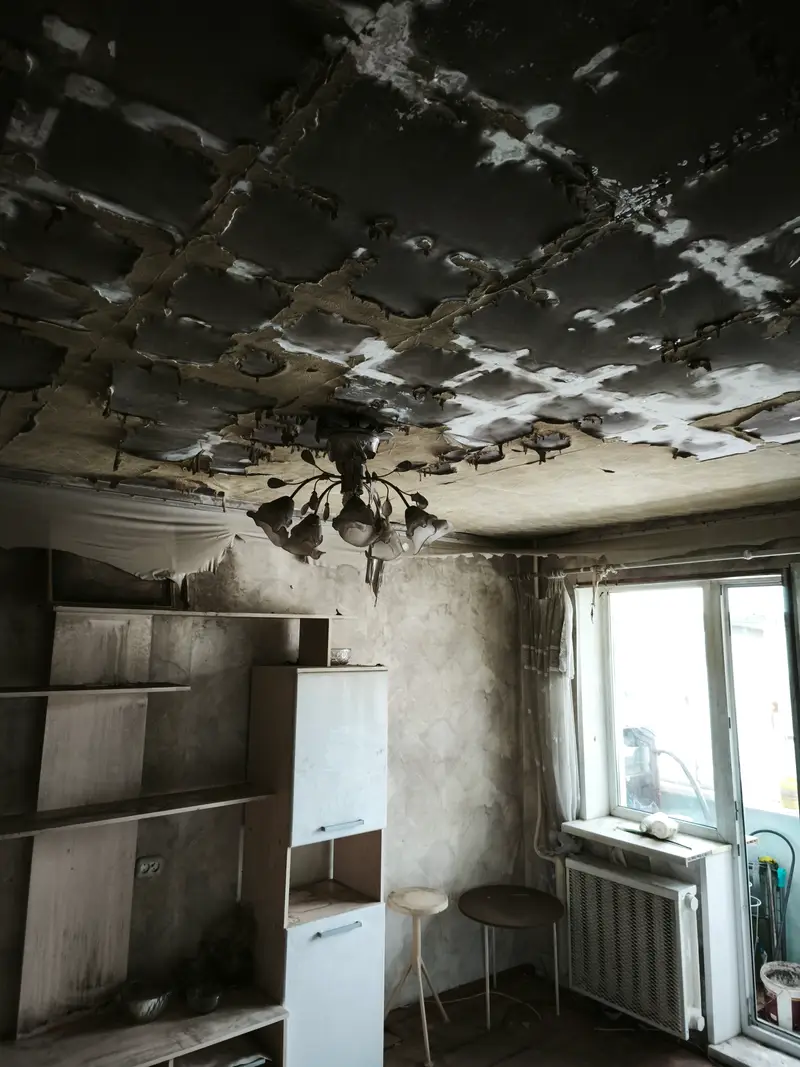 Кейс: оценка ущерба жилому дому после взрыва газа и расчет стоимости восстановления квартир