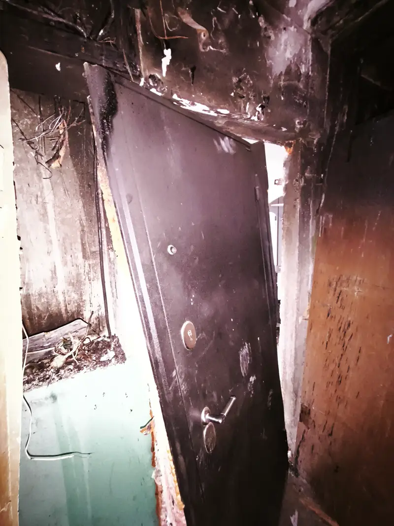 Кейс: оценка ущерба жилому дому после взрыва газа и расчет стоимости восстановления квартир