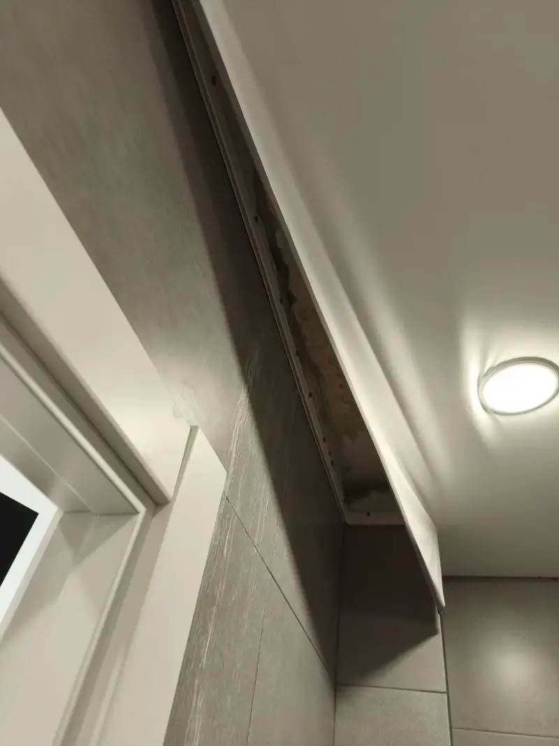 Кейс: повреждение квартиры вследствие залива и расчет стоимости ремонта