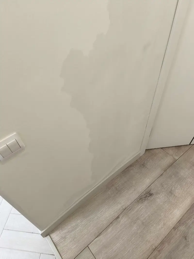 Кейс: повреждение квартиры вследствие залива и расчет стоимости ремонта